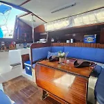 Boat Puma 34 Botel Lisbon