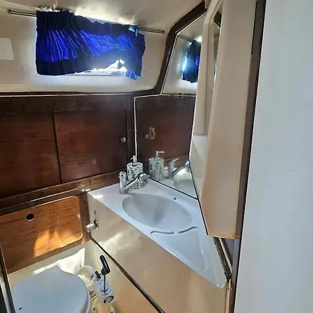 Boat Puma 34 Hotel na wodzie *