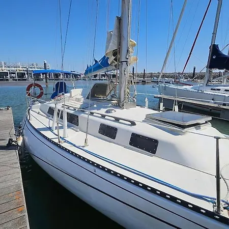 Botel Boat Puma 34 Lisbon