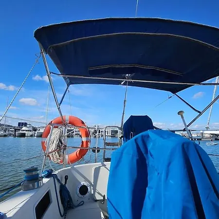 Hotel na wodzie Boat Puma 34 Lizbona