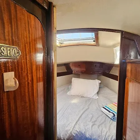 Boat Puma 34 Botel Lisboa