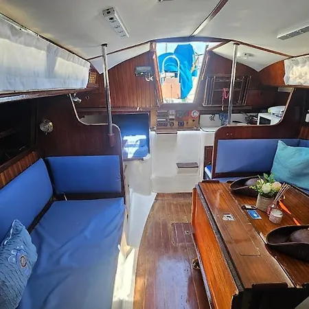 Bådhotel Boat Puma 34 *