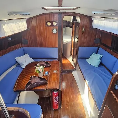 Hotel na wodzie Boat Puma 34 Lizbona