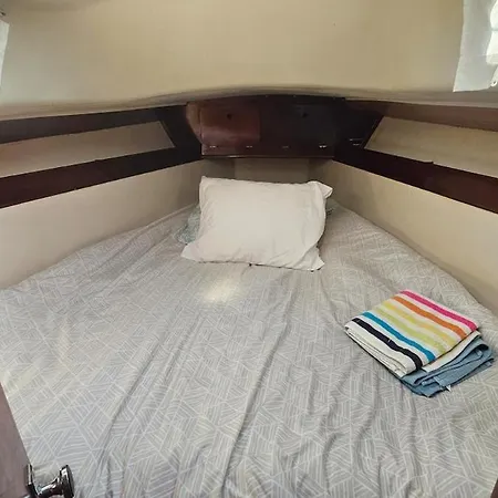 Boat Puma 34 Bateau-hôtel